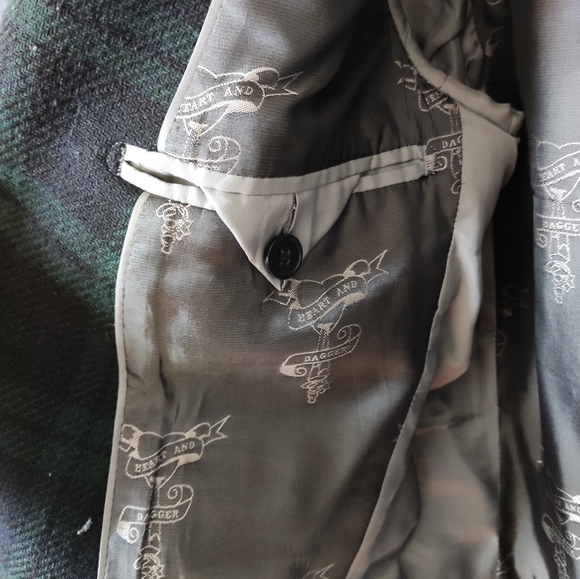 Heart and dagger plaid wool coat - Picture 9 of 12